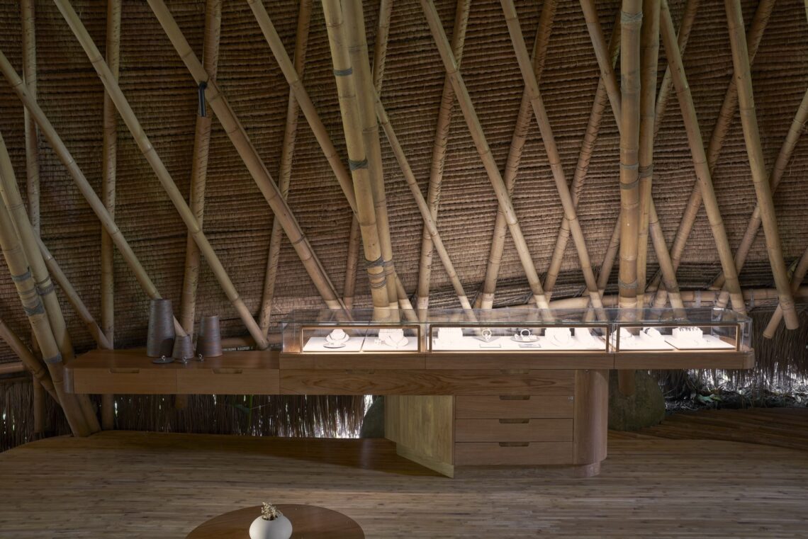 John Hardy Boutique / Blancostudio &Amp; Kalpa Taru 15 John hardy boutique / blancostudio & kalpa taru