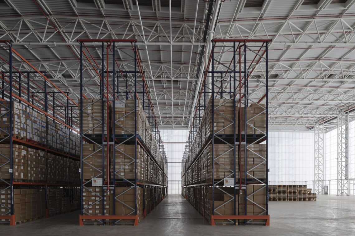 The Mayoral New Warehouse Logistics Center / System Arquitectura 26 The mayoral new warehouse logistics center / system arquitectura