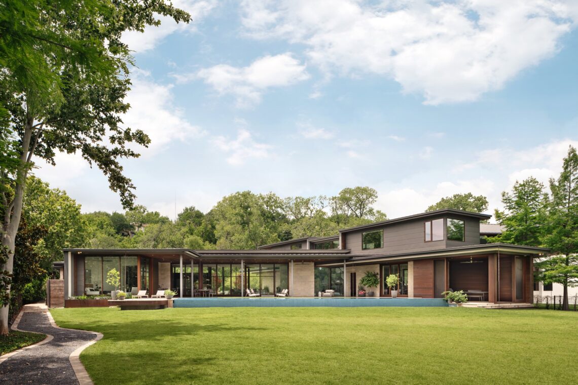 08. 1 lakeside facade