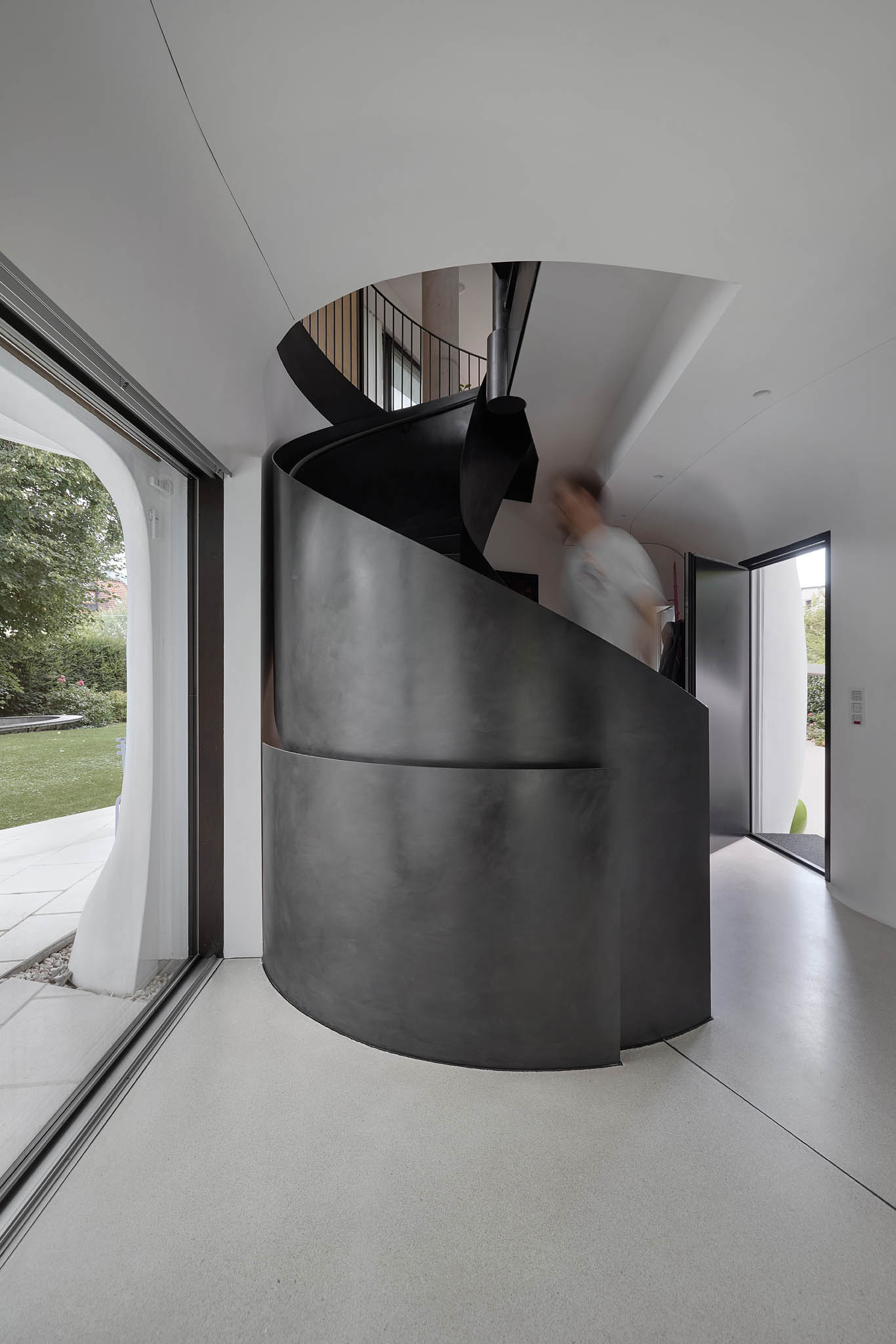 Amorph Living Sculpture / Lechner &Amp; Lechner Architects 1 Amorph living sculpture / lechner & lechner architects
