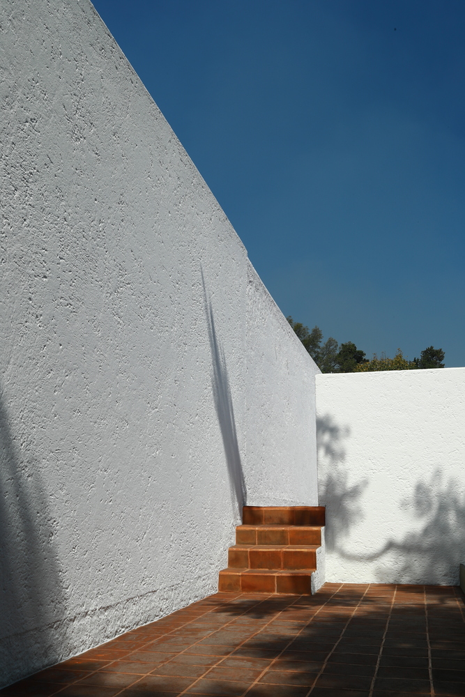 Gilardi house / luis barragán | classics on architecture lab
