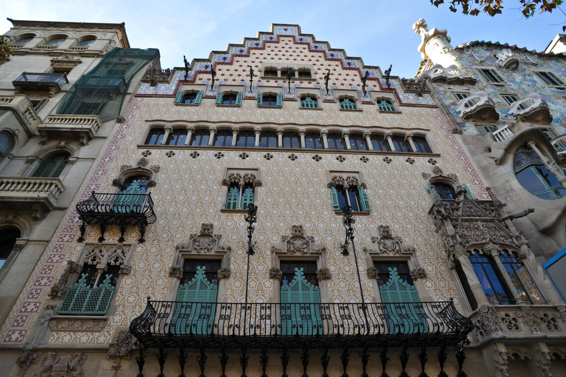 The ultimate guide to barcelona’s architecture and landmarks to visit