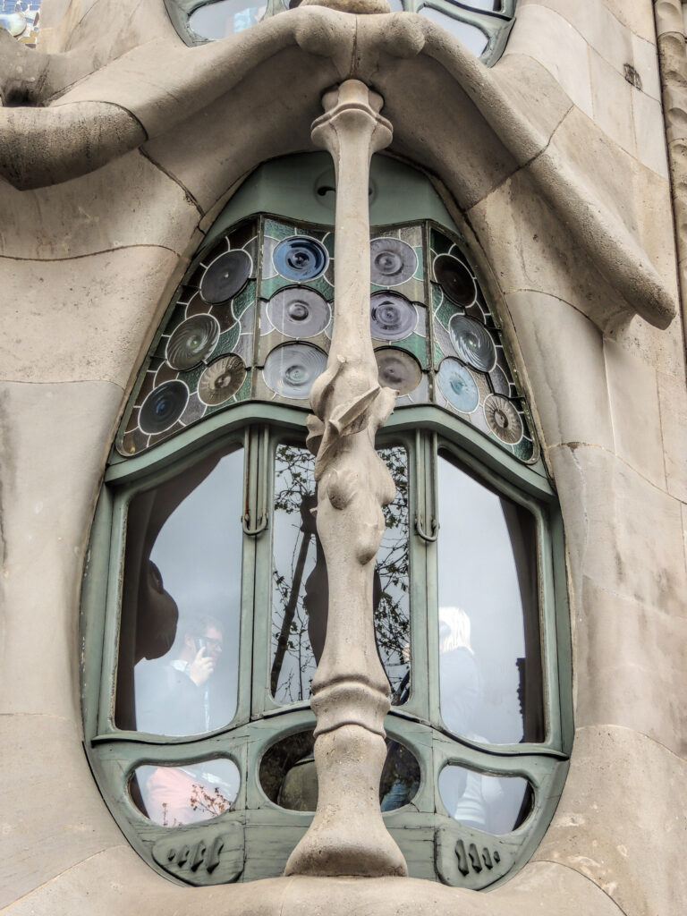 The ultimate guide to barcelona’s architecture and landmarks to visit