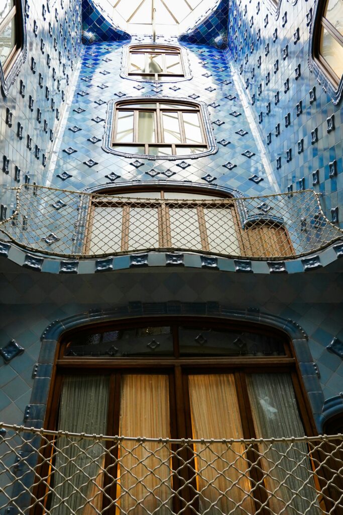 The ultimate guide to barcelona’s architecture and landmarks to visit