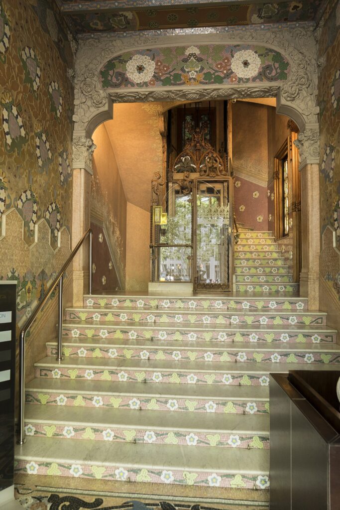 The ultimate guide to barcelona’s architecture and landmarks to visit