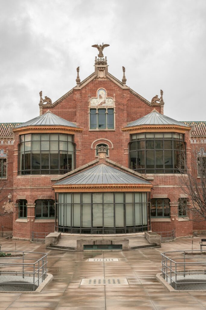 The ultimate guide to barcelona’s architecture and landmarks to visit