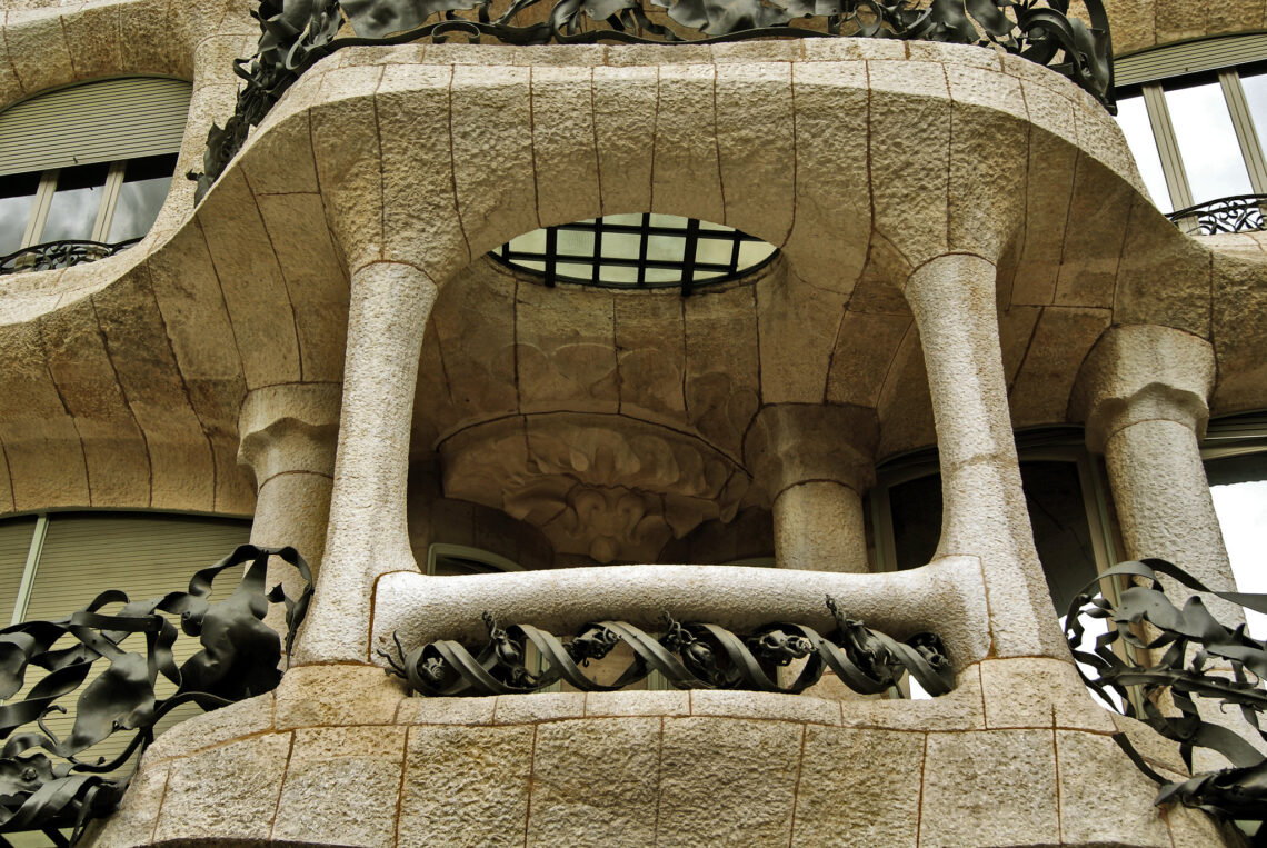 The ultimate guide to barcelona’s architecture and landmarks to visit
