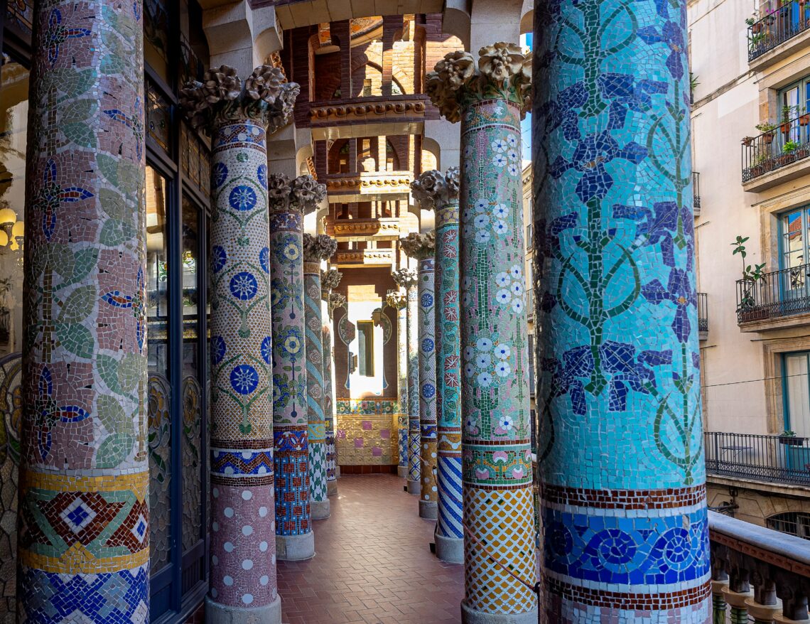 The ultimate guide to barcelona’s architecture and landmarks to visit