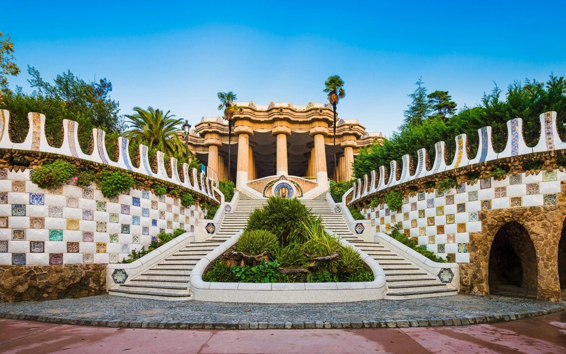 The ultimate guide to barcelona’s architecture and landmarks to visit