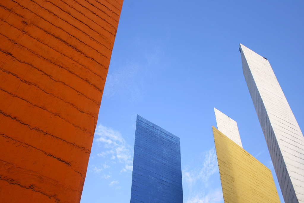 Torres De Satélite / Luis Barragán | Classics On Architecture Lab 5 Torres de satélite / luis barragán | classics on architecture lab