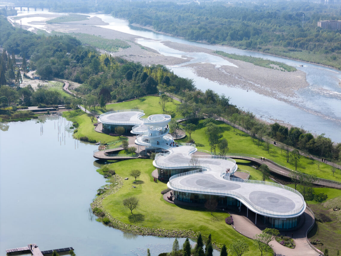 Lujiatan Wetland Park Commercial Service Center / Muda-Architects 36 Lujiatan wetland park commercial service center / muda-architects