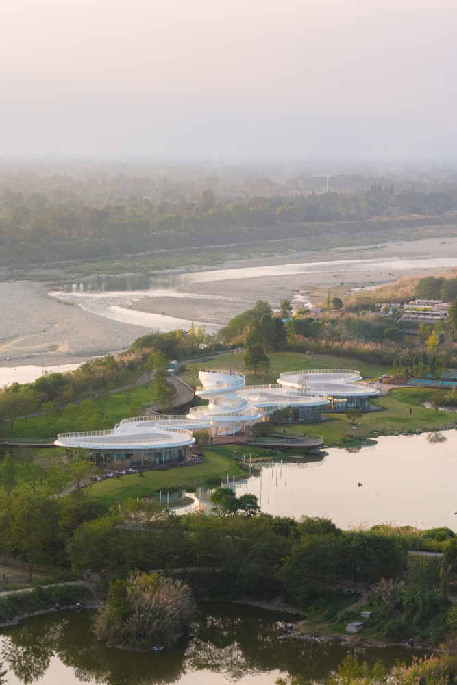 Lujiatan Wetland Park Commercial Service Center / Muda-Architects 33 Lujiatan wetland park commercial service center / muda-architects