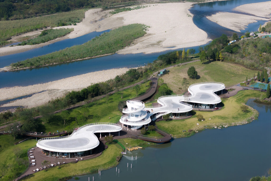 Lujiatan Wetland Park Commercial Service Center / Muda-Architects 35 Lujiatan wetland park commercial service center / muda-architects