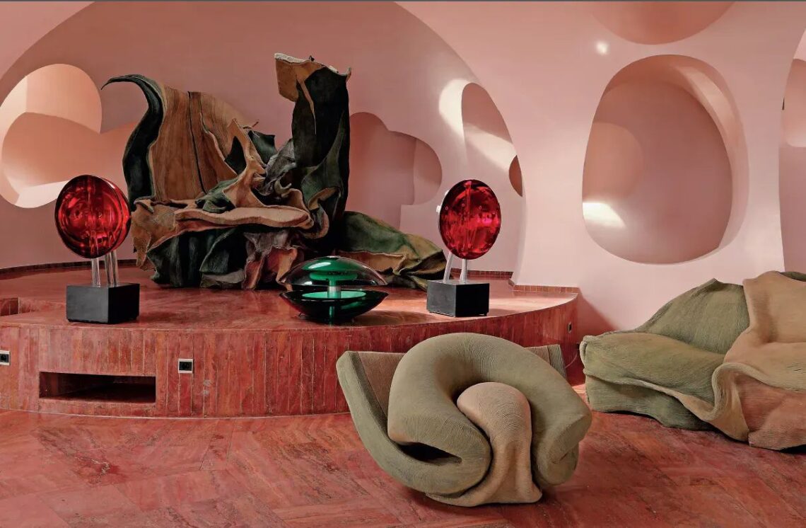 Palais Bulles / Antti Lovag | Classics On Architecture Lab 17 Palais bulles / antti lovag | classics on architecture lab