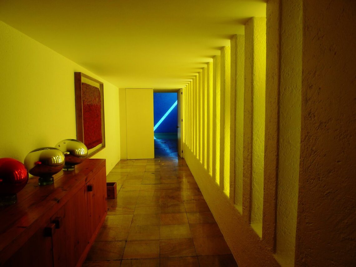 Gilardi house / luis barragán | classics on architecture lab