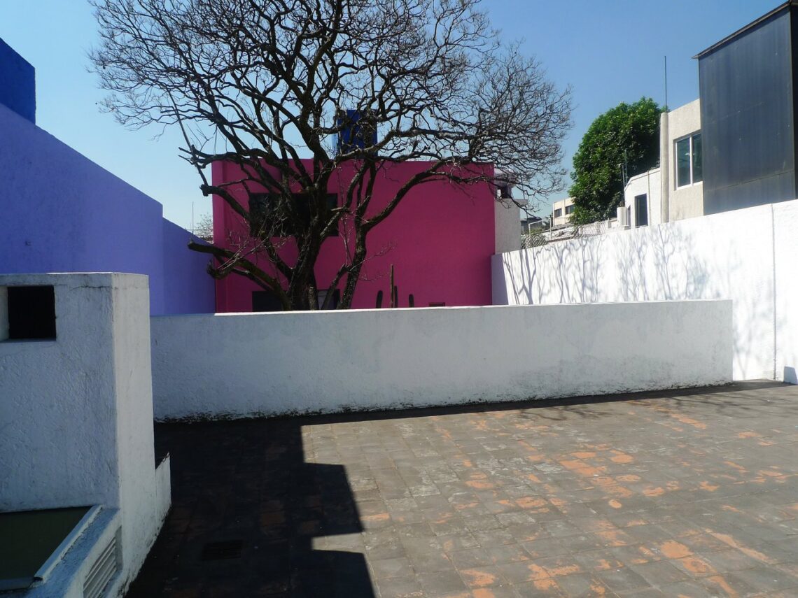 Gilardi house / luis barragán | classics on architecture lab
