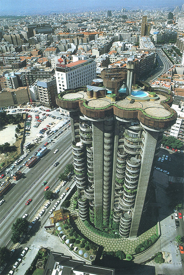 Torre Blancas / Francisco Javier Sáenz De Oiza | Classics On Architecture Lab 4 Torre blancas / francisco javier sáenz de oiza | classics on architecture lab