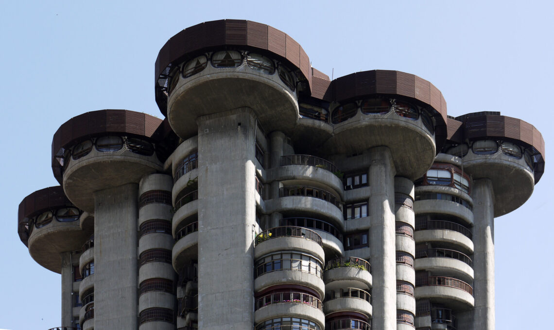 Torre Blancas / Francisco Javier Sáenz De Oiza | Classics On Architecture Lab 26 Torre blancas / francisco javier sáenz de oiza | classics on architecture lab