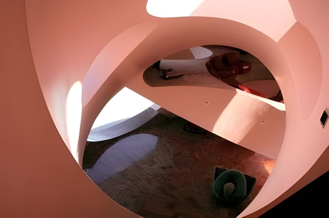 Palais Bulles / Antti Lovag | Classics On Architecture Lab 29 Palais bulles / antti lovag | classics on architecture lab