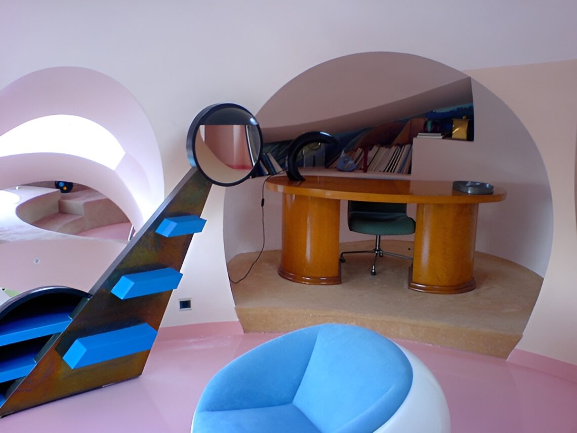 Palais Bulles / Antti Lovag | Classics On Architecture Lab 26 Palais bulles / antti lovag | classics on architecture lab