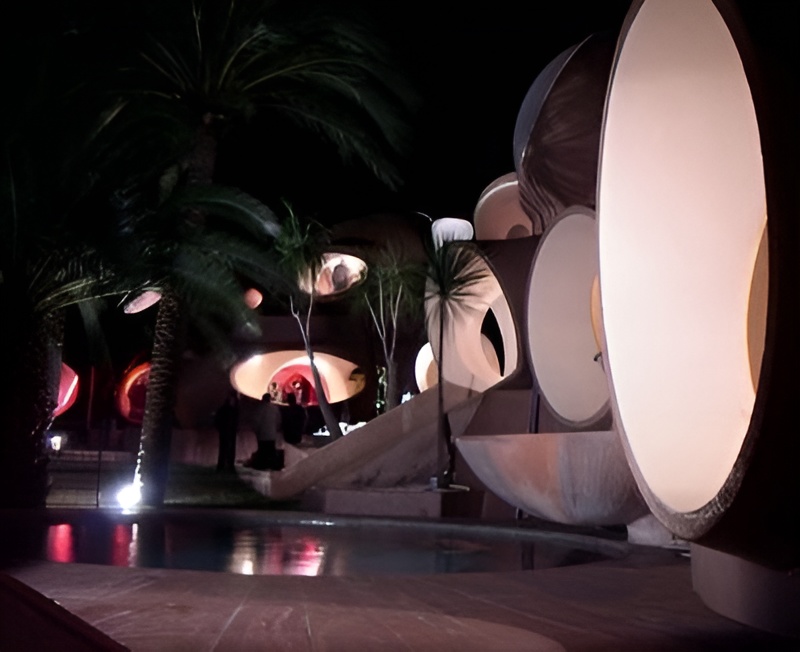 Palais Bulles / Antti Lovag | Classics On Architecture Lab 37 Palais bulles / antti lovag | classics on architecture lab
