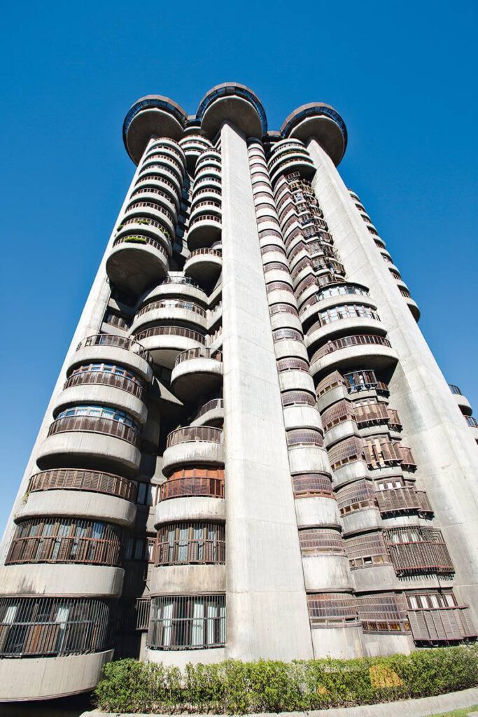 Torre Blancas / Francisco Javier Sáenz De Oiza | Classics On Architecture Lab 33 Torre blancas / francisco javier sáenz de oiza | classics on architecture lab