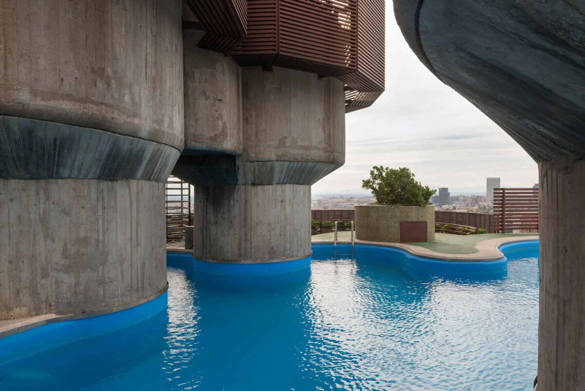 Torre Blancas / Francisco Javier Sáenz De Oiza | Classics On Architecture Lab 53 Torre blancas / francisco javier sáenz de oiza | classics on architecture lab