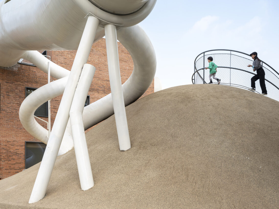 Children’s community centre – the playscape / waa