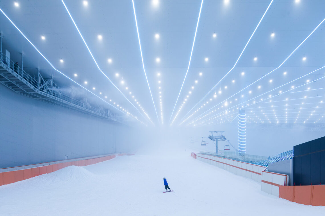 Wuhan ski resort / clou architects
