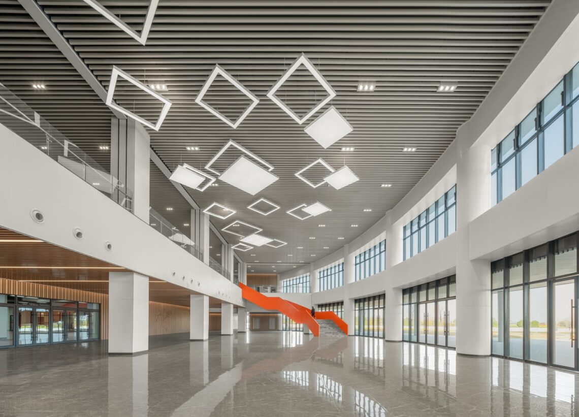 Xiangyang national sports center / csadi