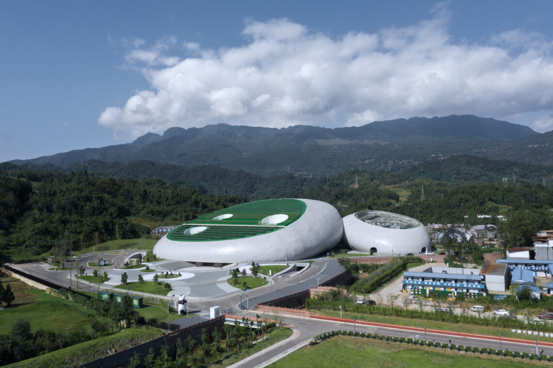 Ya’an Panda Performance Center / Zxd Architects 10 Ya’an panda performance center / zxd architects