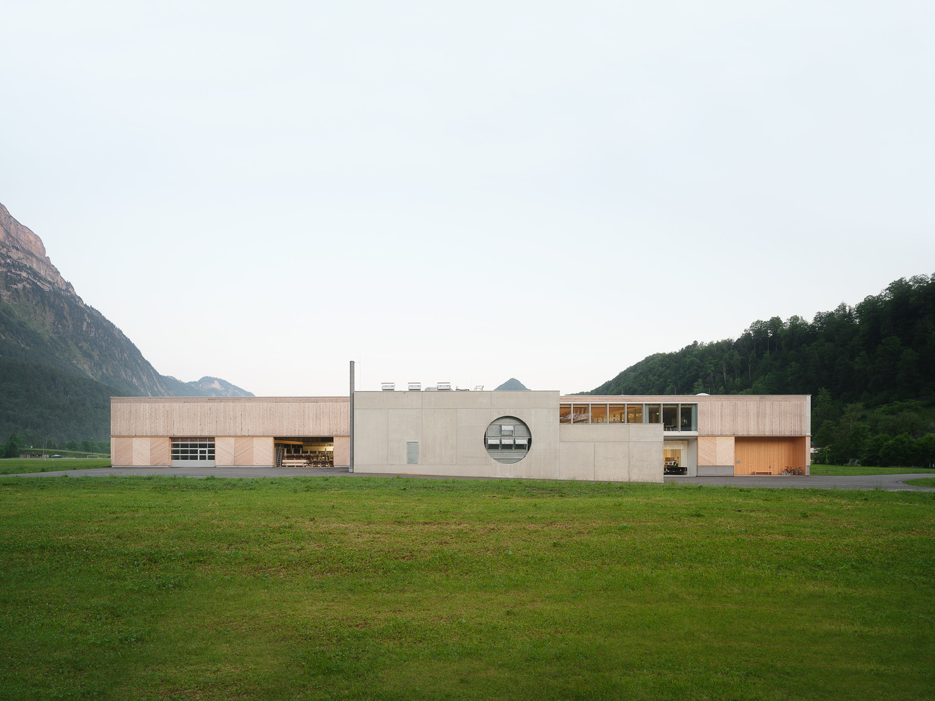 The Rüscher Joinery / Simon Moosbrugger Architekt 12 The rüscher joinery / simon moosbrugger architekt