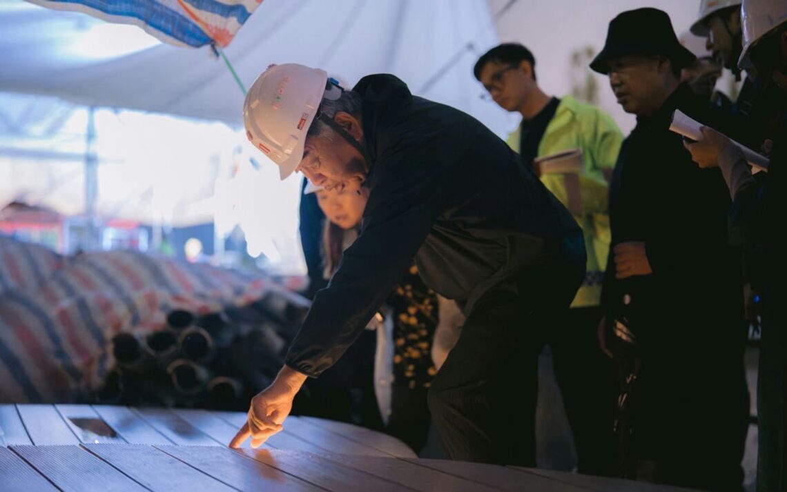 Kengo kuma at the haus da lat construction site 2