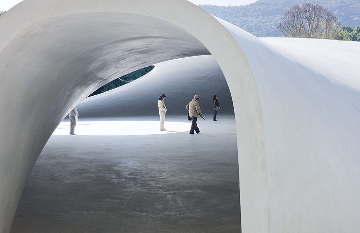 Ryue Nishizawa: Biography, Works, Awards 141 1311025629 14teshima museum rna 4958