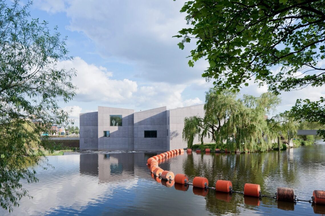 David Chipperfield: Biography, Works, Awards 55 647 dca hepworth wakefield iwan baan 03 3580431e48aedf97 large