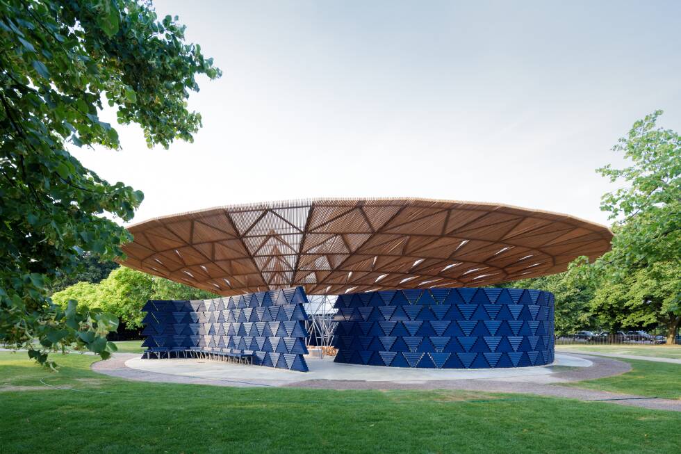 Diébédo Francis Kéré: Biography, Works, Awards 130 Exterior of the serpentine pavilion. Photo by iwan baan