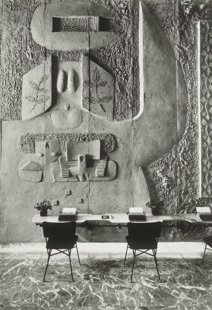 Ernesto Nathan Rogers: Biography, Works, Awards 67 H. Namuth