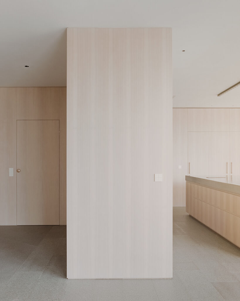 Hometown House / Modusarchitects 13 Hometown house / modusarchitects