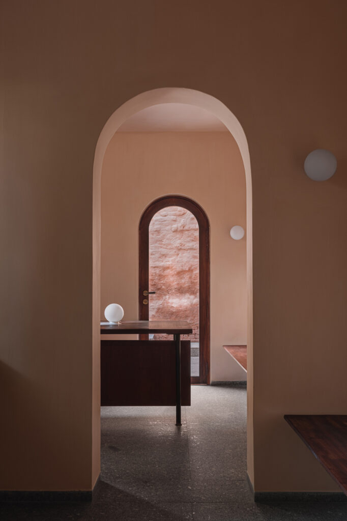 Mana Workplace/ Iksoi Studio 3 Mana / iksoi studio
