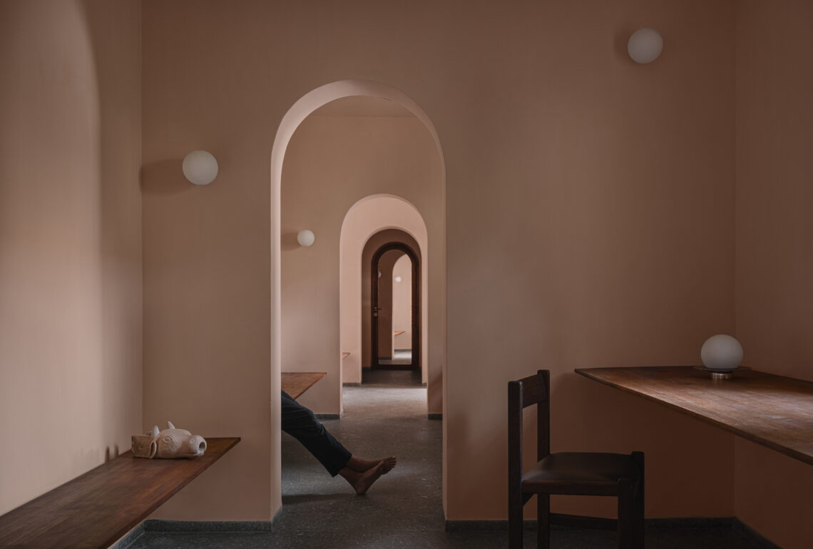 Mana Workplace/ Iksoi Studio 16 Mana / iksoi studio