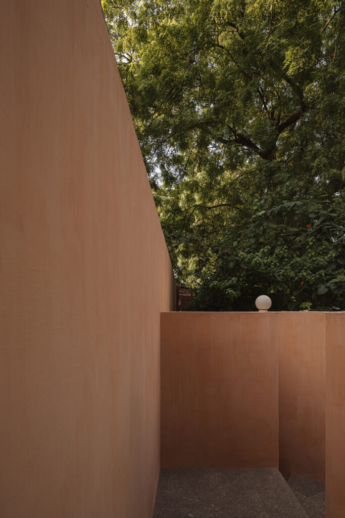 Mana Workplace/ Iksoi Studio 24 Mana / iksoi studio