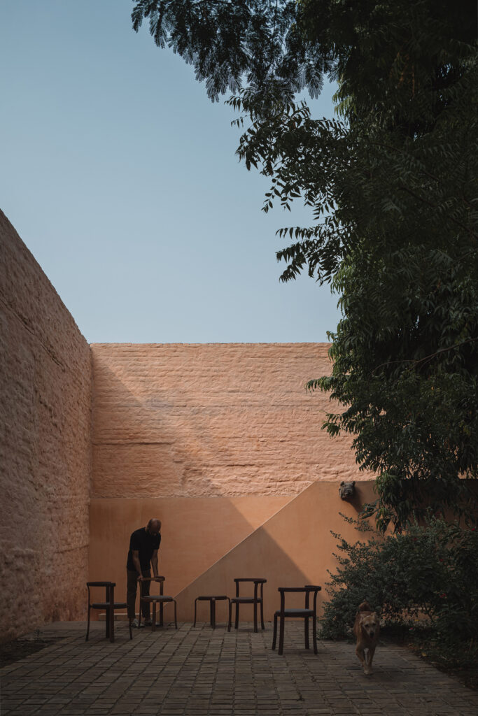 Mana Workplace/ Iksoi Studio 27 Mana / iksoi studio