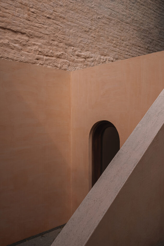 Mana Workplace/ Iksoi Studio 28 Mana / iksoi studio