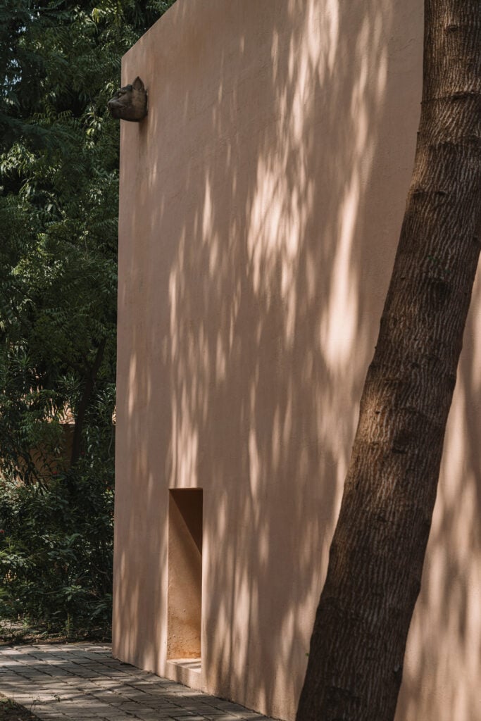 Mana Workplace/ Iksoi Studio 11 Mana / iksoi studio
