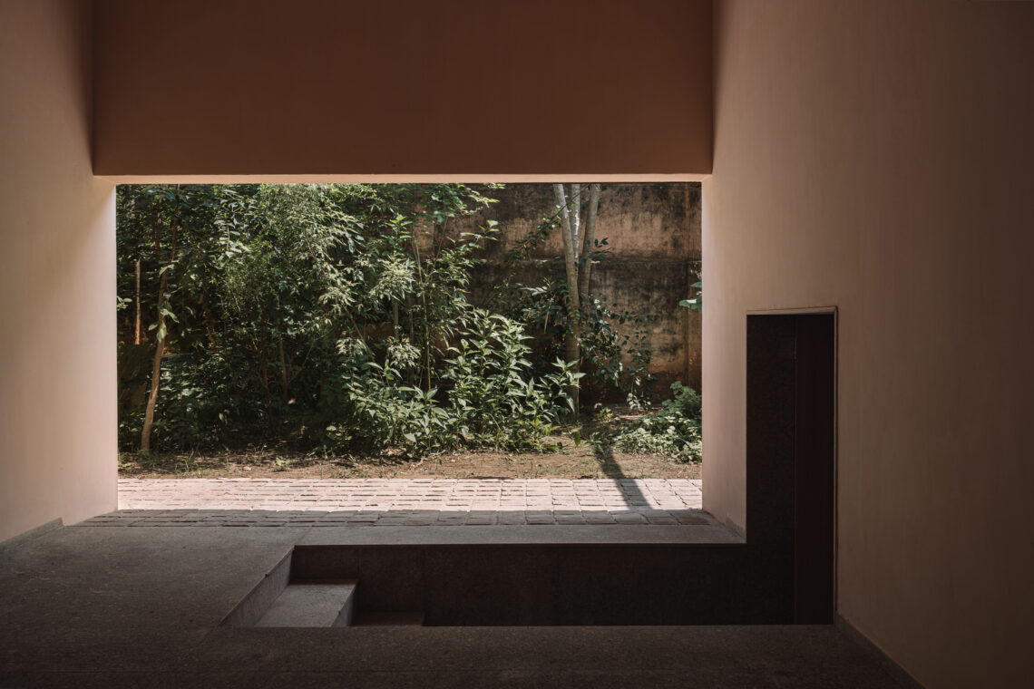 Mana Workplace/ Iksoi Studio 13 Mana / iksoi studio