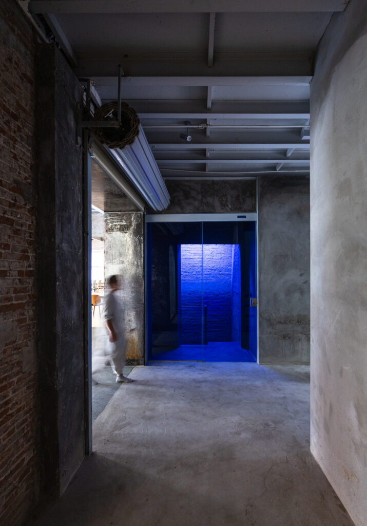 Saga Vietnam Office / Saga Space Architects 19 Saga vietnam office / saga space architects