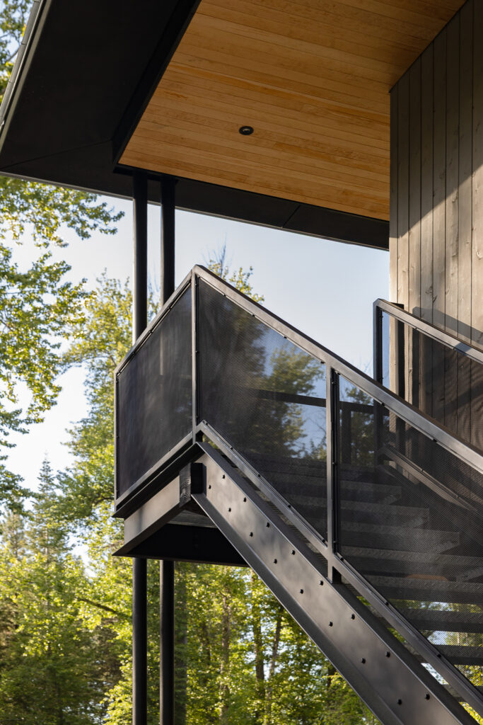 Wenatchee river cabin / wittman estes
