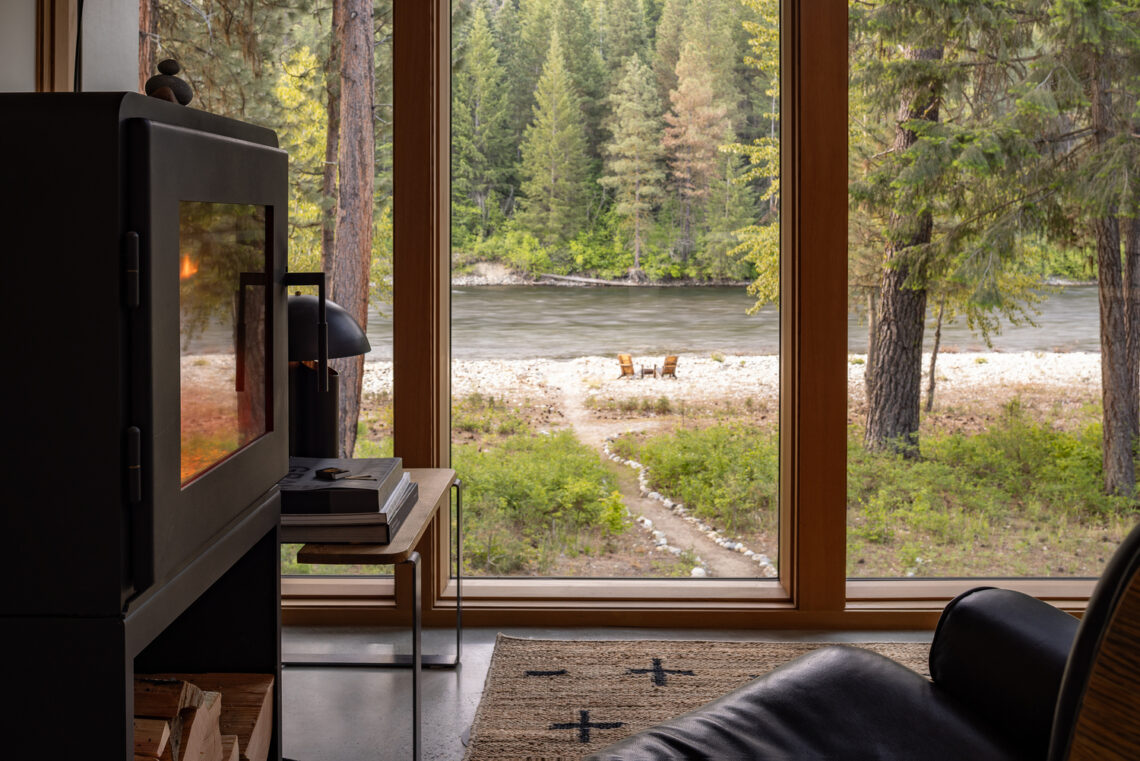 Wenatchee river cabin / wittman estes