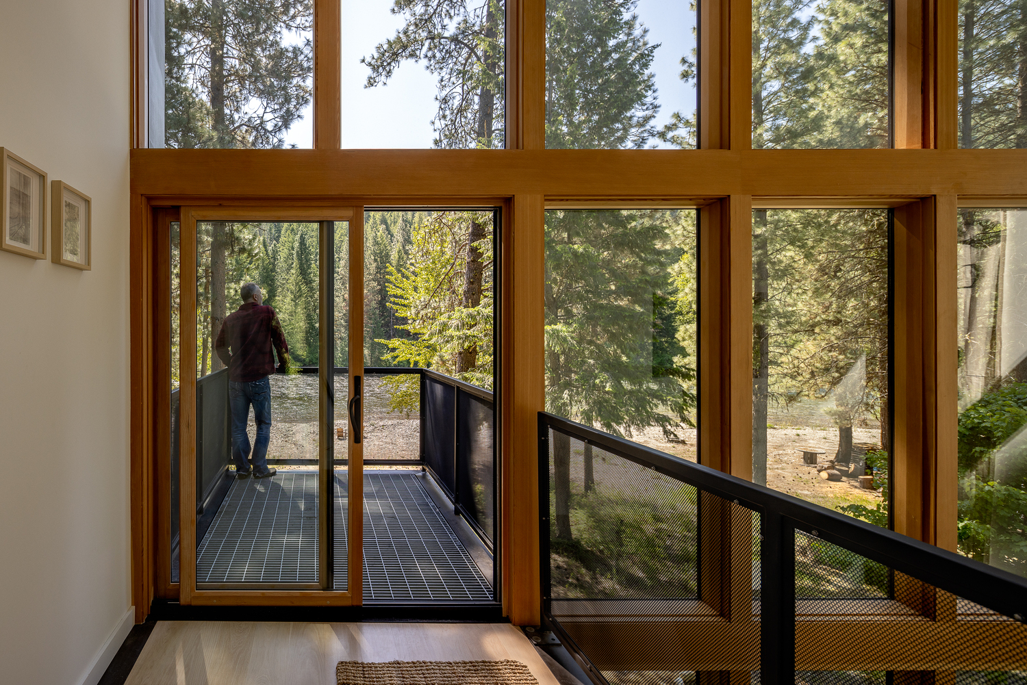 Wenatchee river cabin / wittman estes