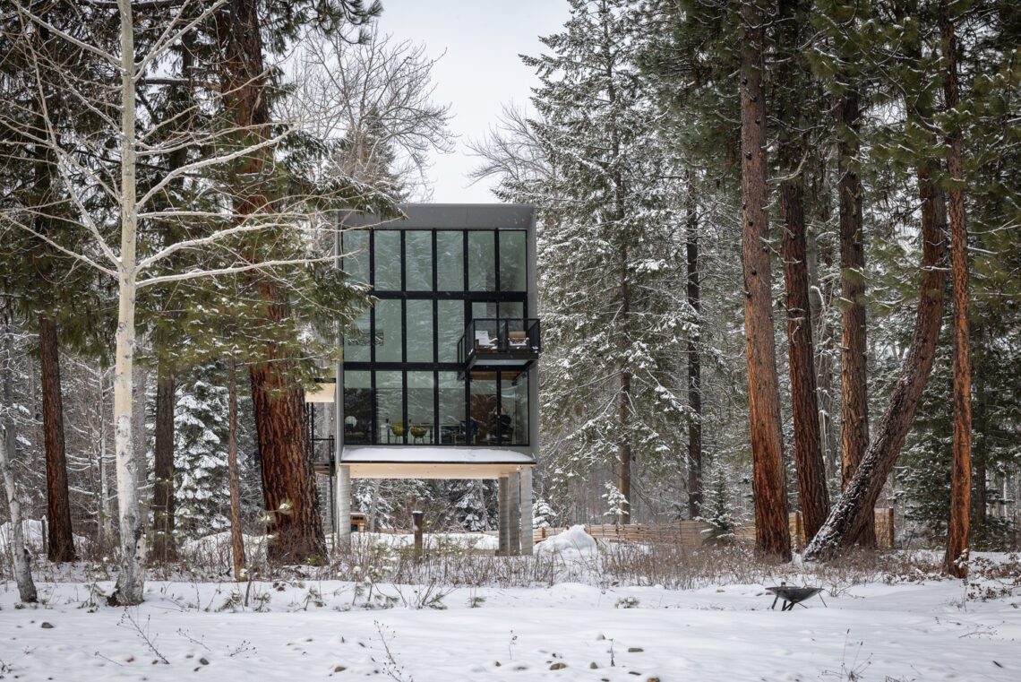Wenatchee river cabin / wittman estes